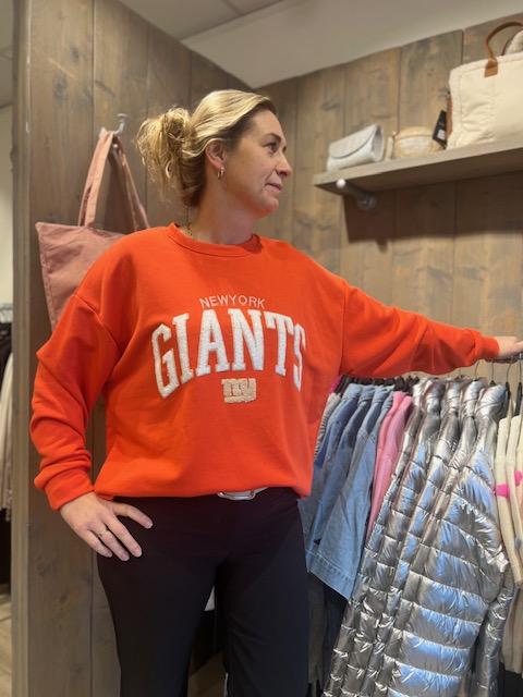 Sweater_giants_